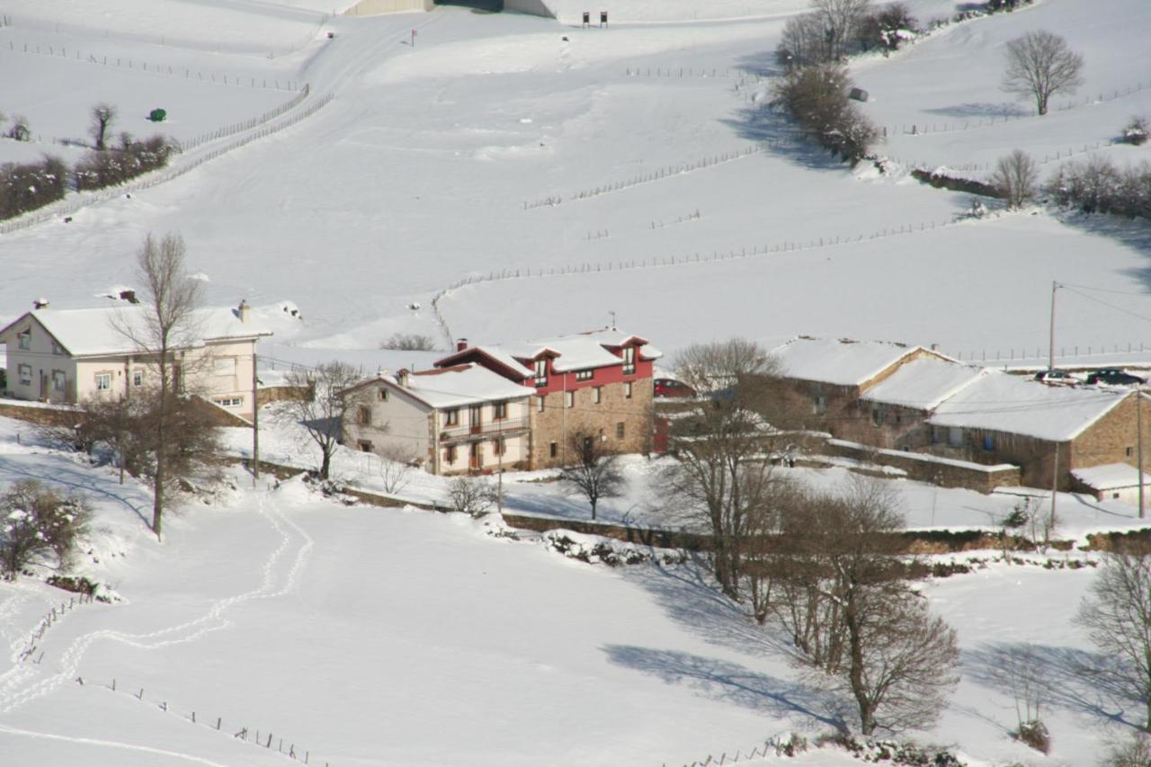 Albergue La Torre Santiurde de Reinosa Exterior foto